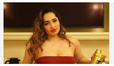 Aditi mistry Age, Weight, Height, Family, NetWorth And Career 2026